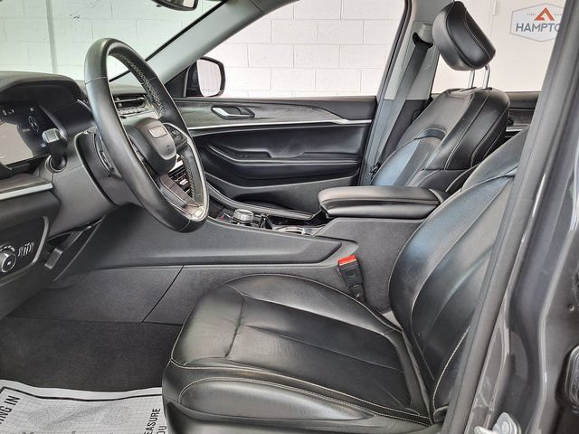 Used 2022 Jeep Grand Cherokee L Limited AWD/4WD image 22