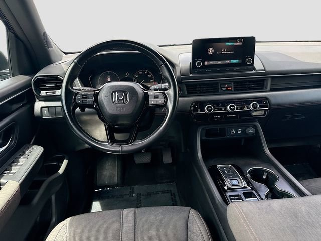 Used 2023 Honda Pilot Sport image 21