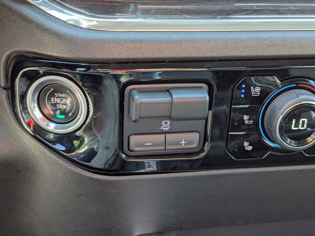 Used 2024 Chevrolet Silverado 2500 LTZ w/ LTZ Plus Package AWD/4WD image 26