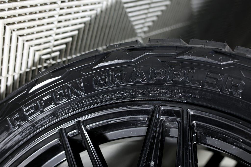 Used 2026 Cadillac Escalade Platinum Sport w/ LPO, Floor Liner Package image 57