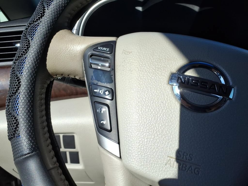 Used 2013 Nissan Quest SV FWD image 10