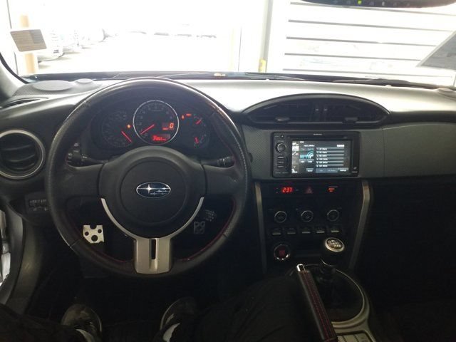 Used 2015 Subaru BRZ Limited w/ Popular Package #1B RWD image 3