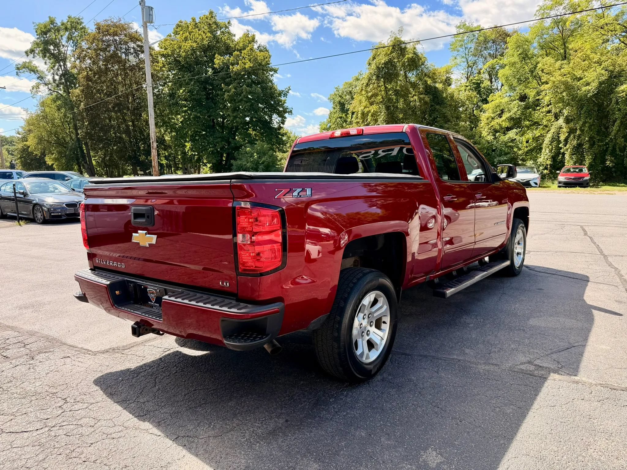 Used 2019 Chevrolet Silverado 1500 LT w/ All Star Edition AWD/4WD image 6