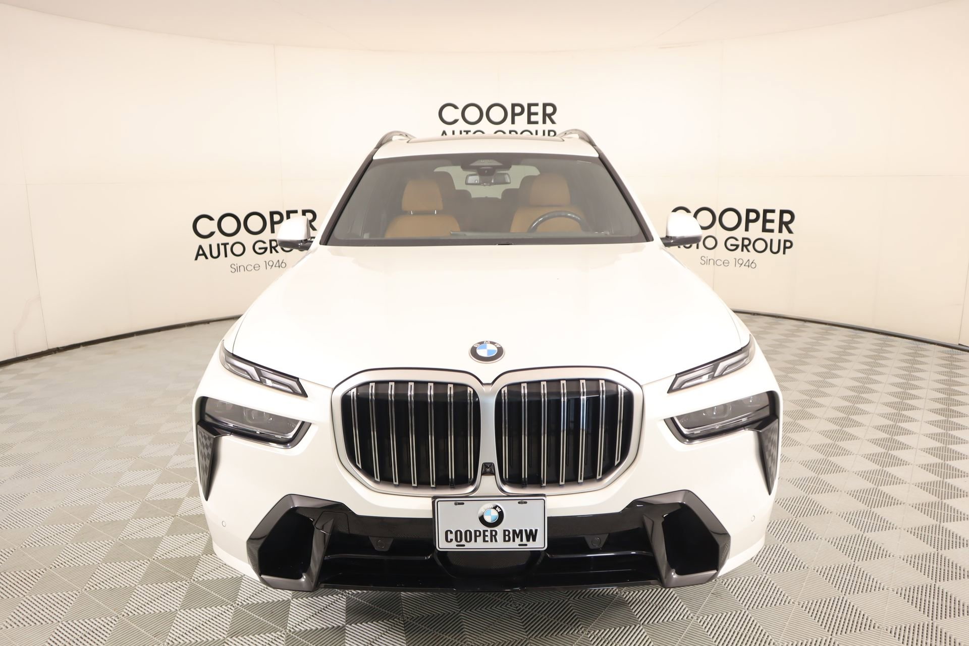 Used 2024 BMW X7 xDrive40i w/ Executive Package image 10