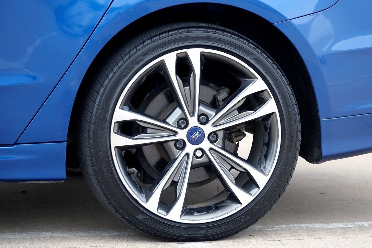Used 2018 Ford Fusion SE w/ Fusion SE Technology Package image 26