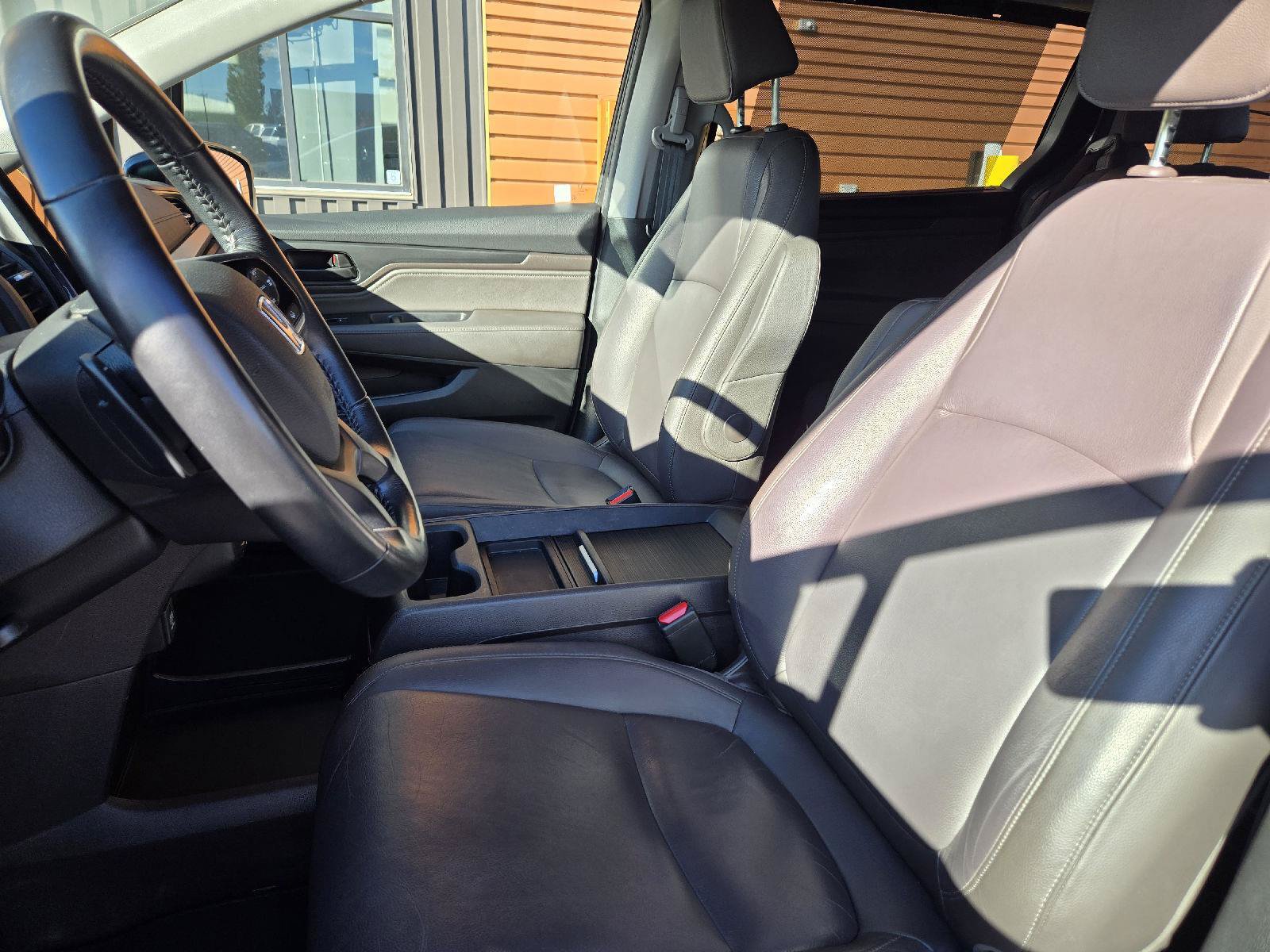 Used 2018 Honda Odyssey Touring image 10