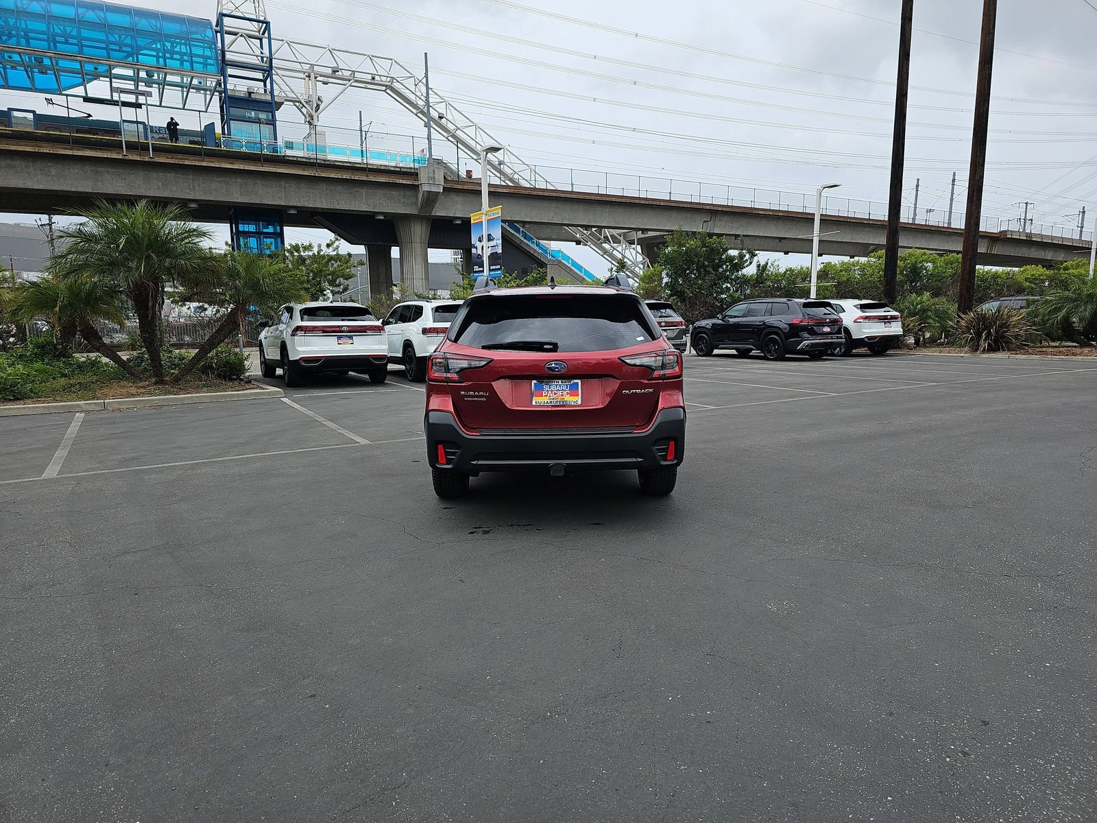 Used 2020 Subaru Outback Premium image 6
