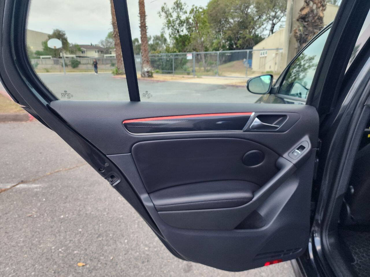 Used 2013 Volkswagen GTI Driver's Edition FWD image 31