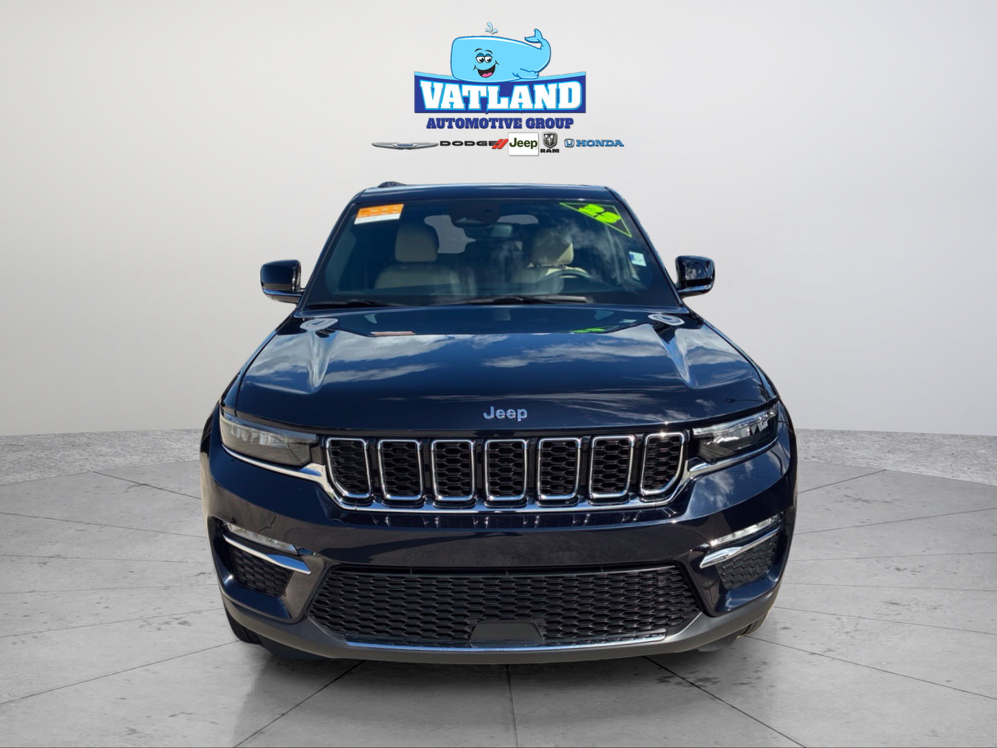Certified 2023 Jeep Grand Cherokee Limited w/ Trailer Tow Prep Group (B) AWD/4WD image 43
