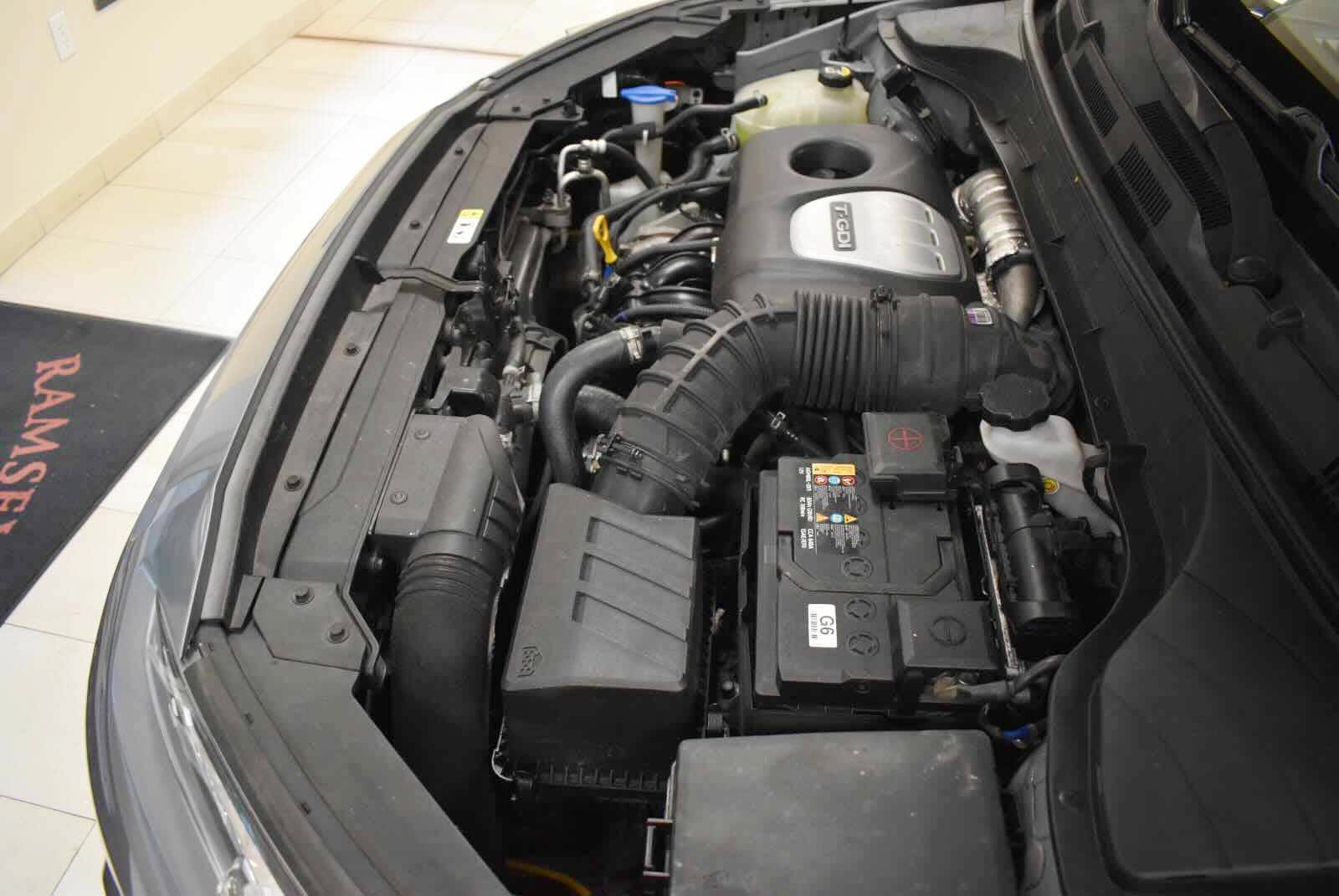 Used 2019 Hyundai Kona Limited AWD/4WD image 31