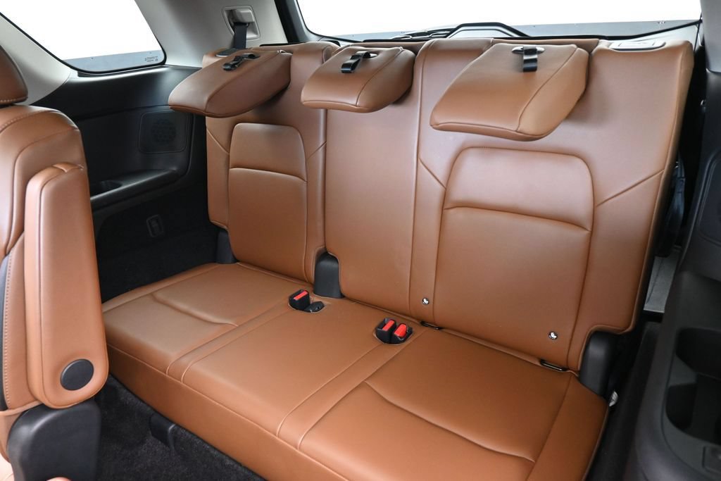 Used 2024 Nissan Pathfinder Platinum AWD/4WD image 33