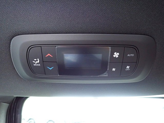 New 2026 Chrysler Pacifica Select image 15