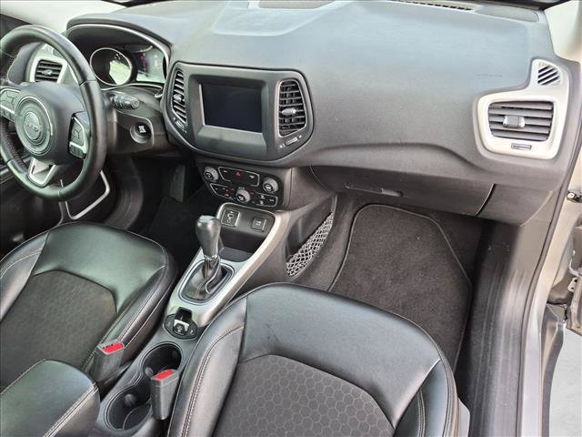 Used 2020 Jeep Compass Latitude w/ Popular Equipment Group FWD image 19