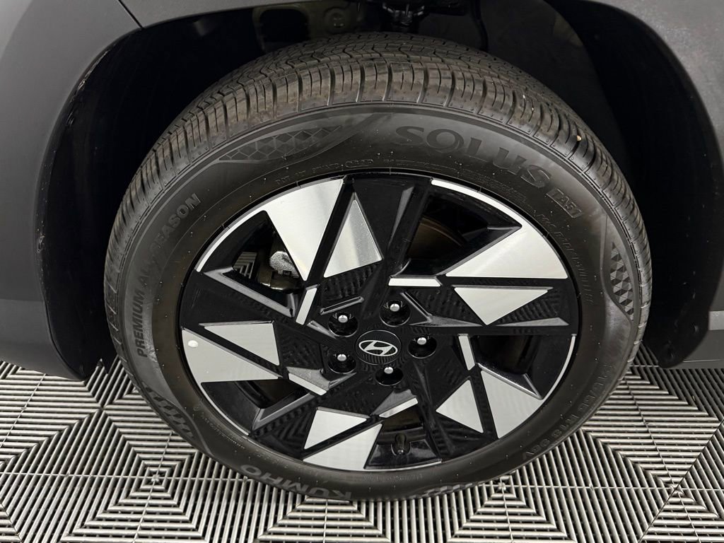 Used 2025 Hyundai Kona SEL image 10