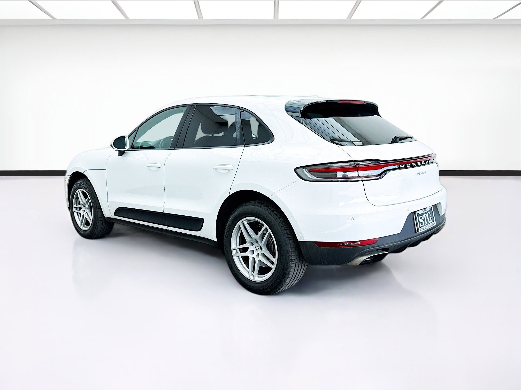 Used 2019 Porsche Macan image 6