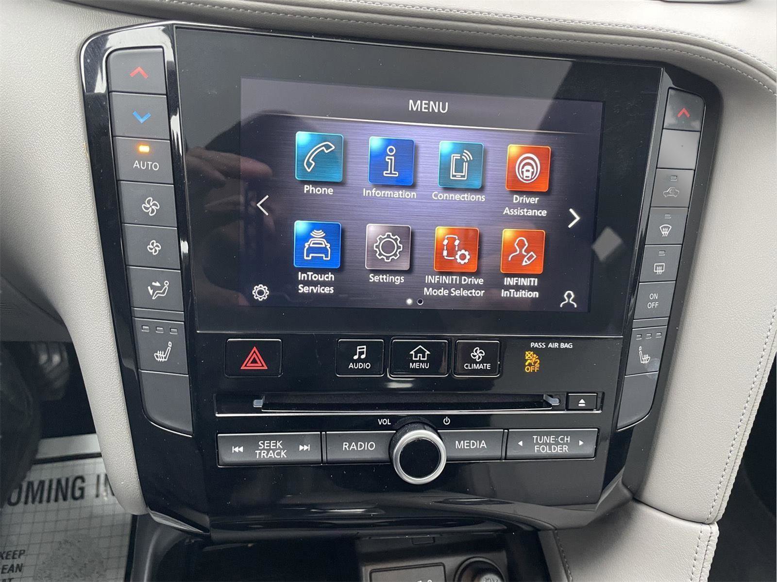 Used 2023 INFINITI QX50 Luxe image 30