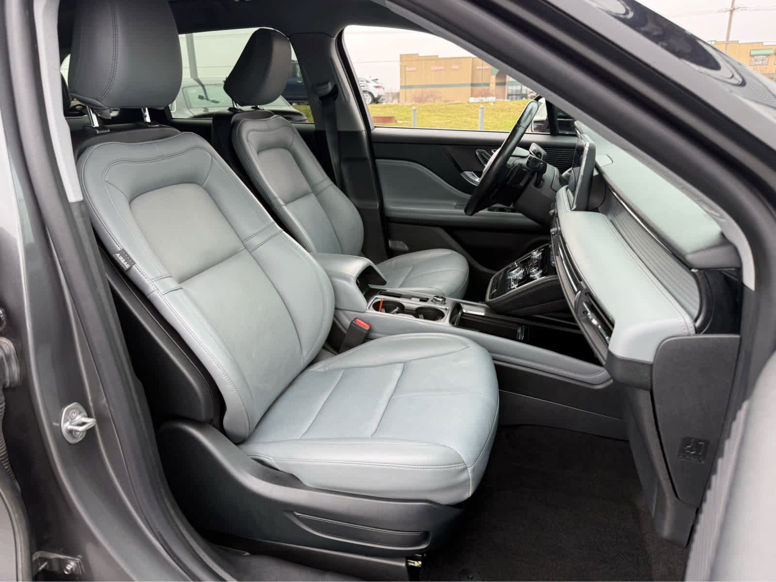 Used 2022 Lincoln Corsair Reserve w/ Sport Package image 23