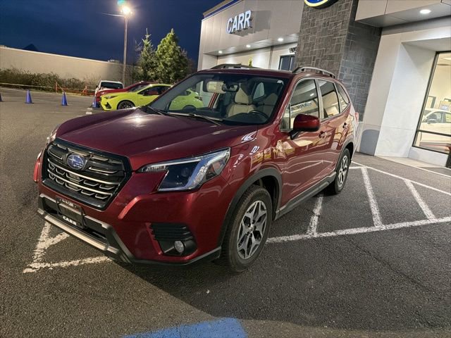 Used 2023 Subaru Forester Premium image 3