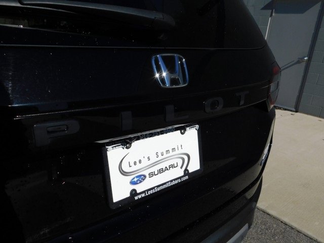 Used 2023 Honda Pilot Elite image 4