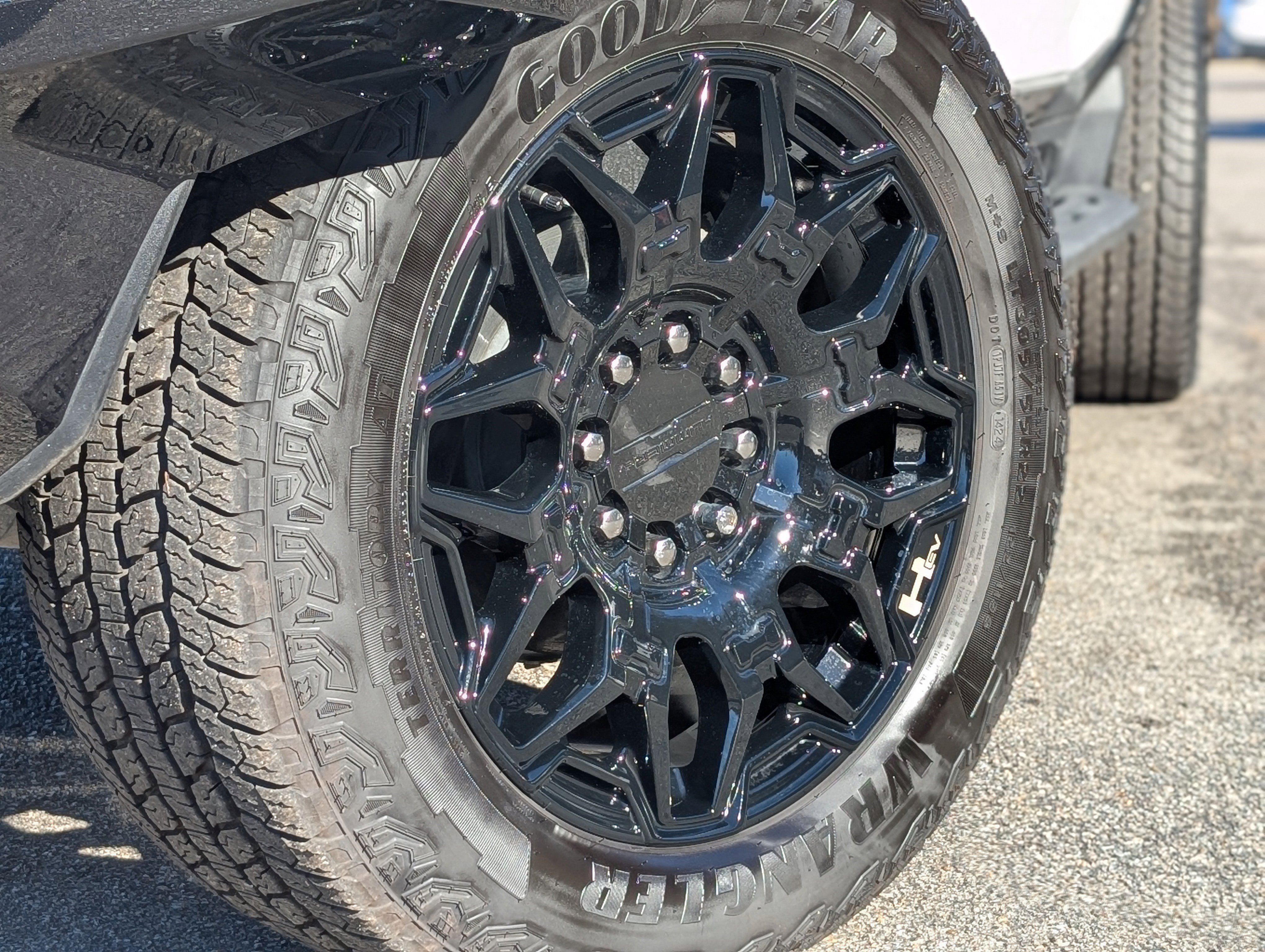 Used 2024 GMC Hummer EV 2X image 36