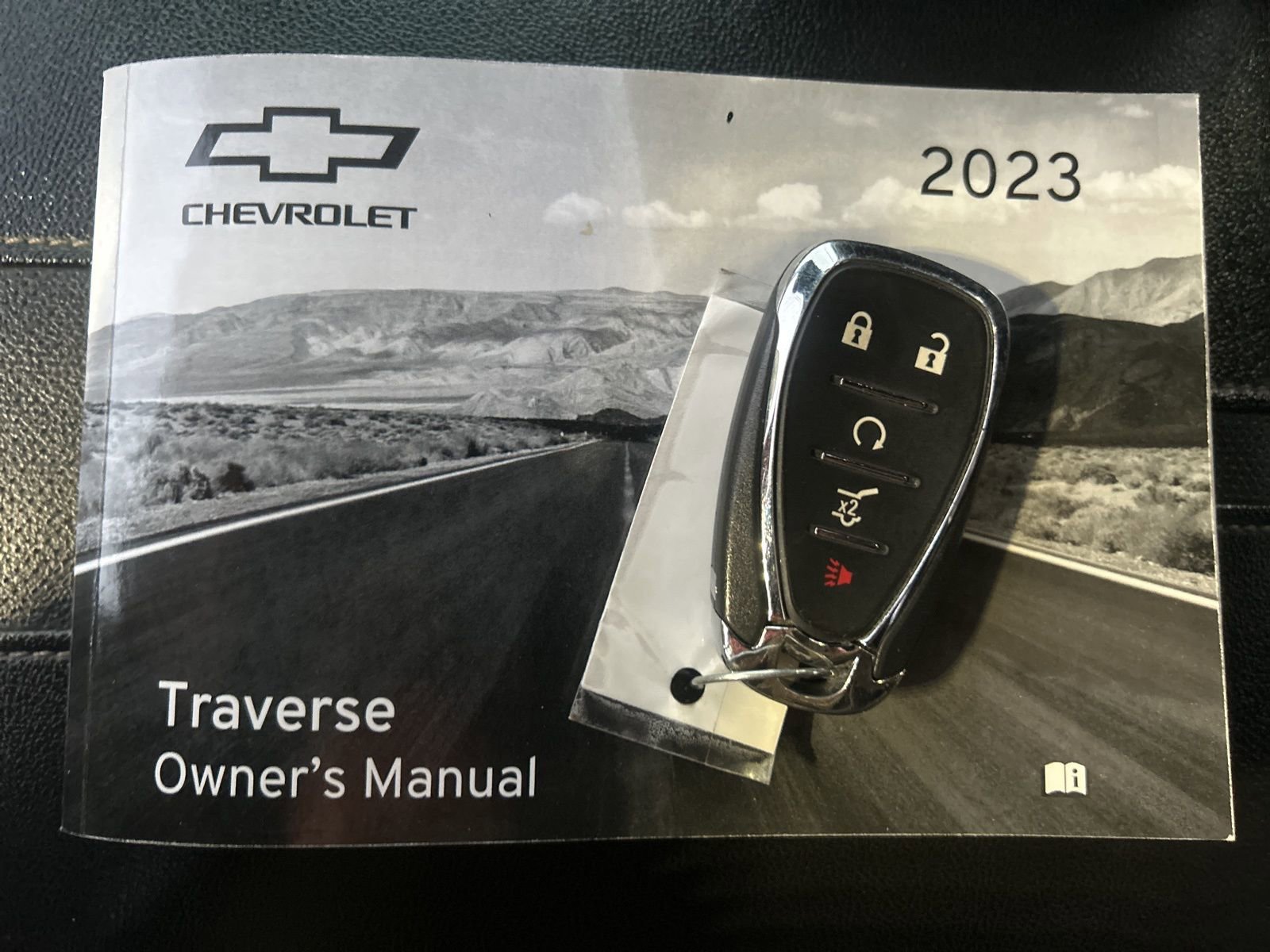 Used 2023 Chevrolet Traverse Premier w/ LPO, Cargo Package image 25