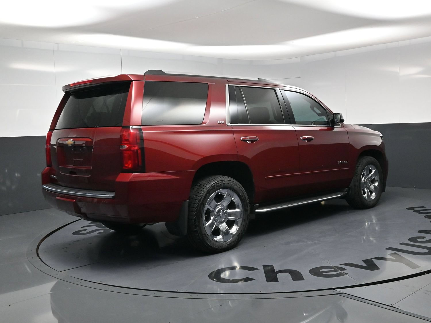 Used 2016 Chevrolet Tahoe LTZ AWD/4WD image 17
