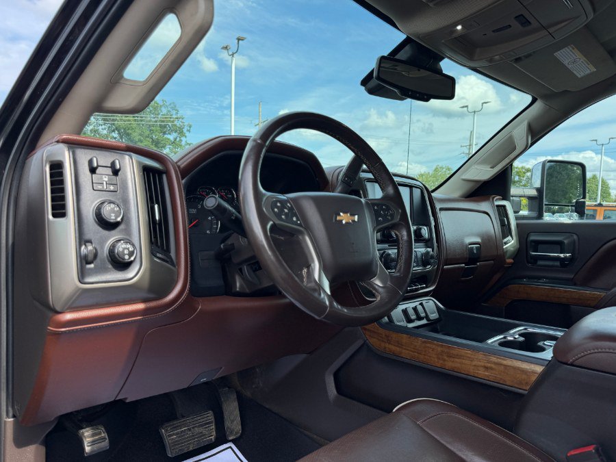 Used 2016 Chevrolet Silverado 2500 High Country w/ High Country Premium Package AWD/4WD image 14