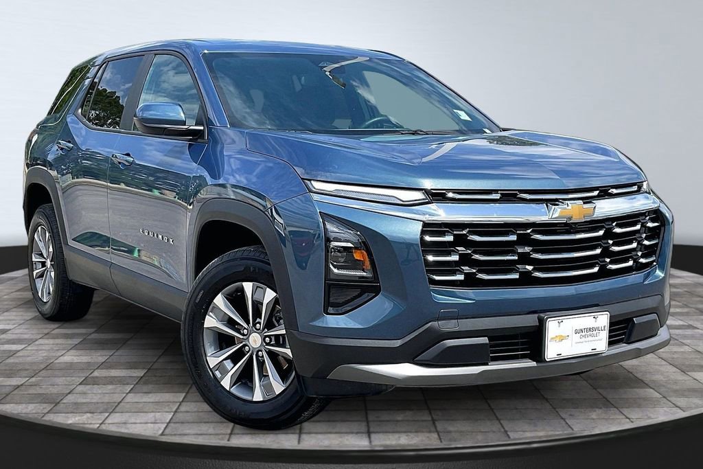 Used 2025 Chevrolet Equinox LT FWD image 12