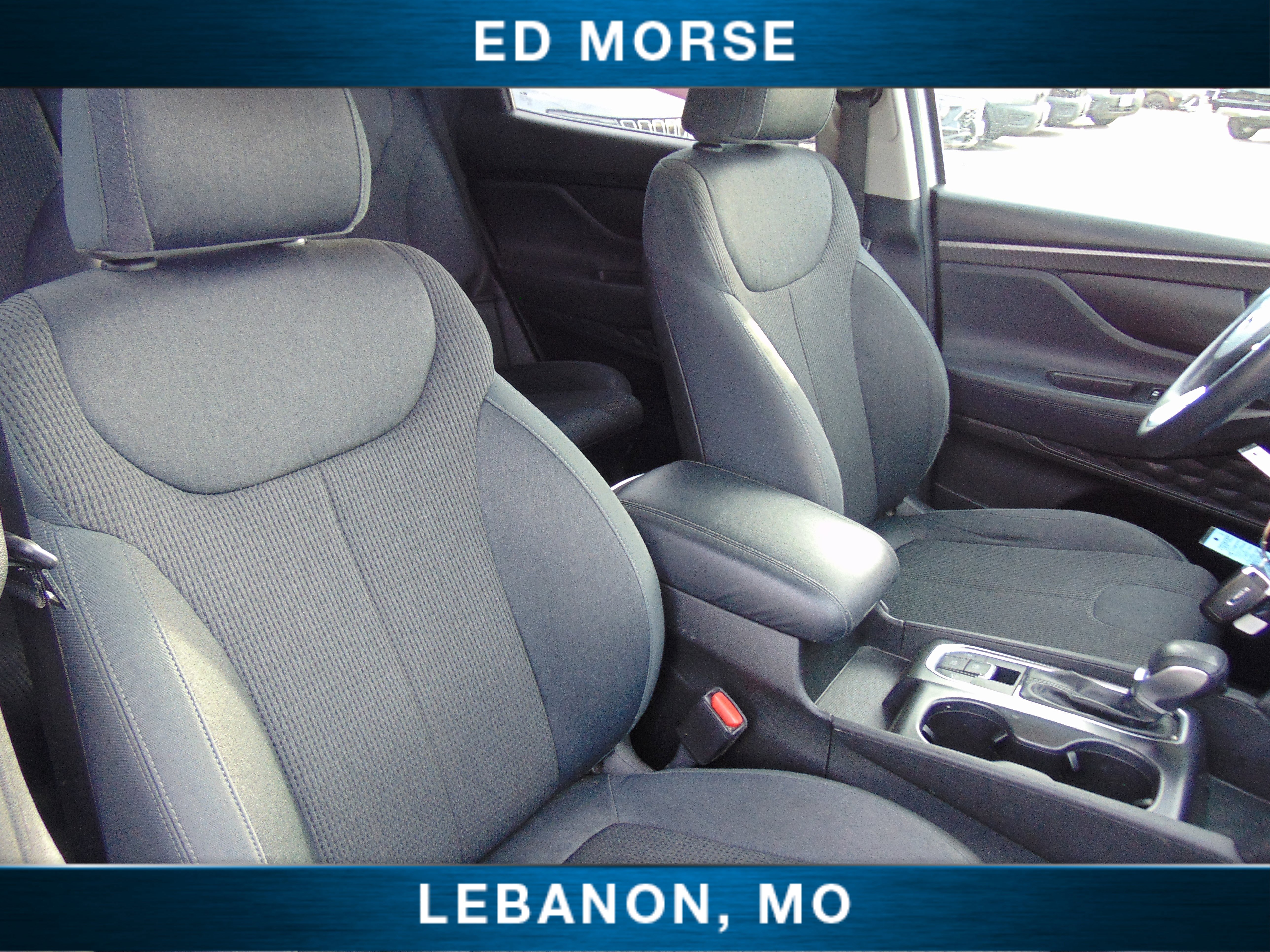 Used 2019 Hyundai Santa Fe SE image 15