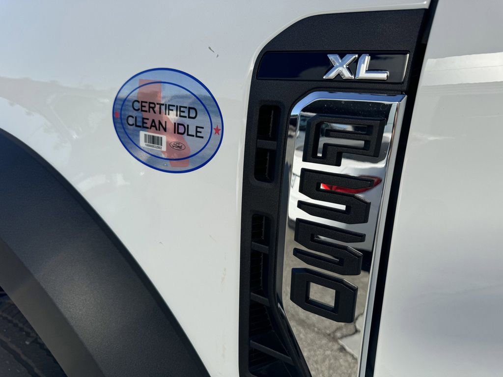New 2024 Ford F550 4x4 SuperCab Super Duty image 14