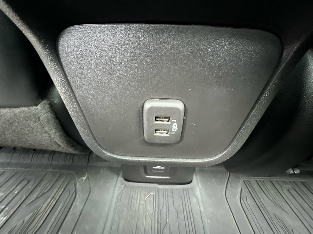 Used 2022 GMC Terrain AT4 w/ LPO, Floor Liner Package image 32