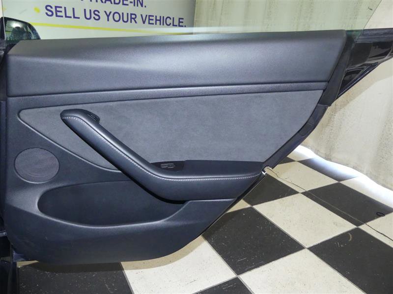 Used 2022 Tesla Model 3 image 25