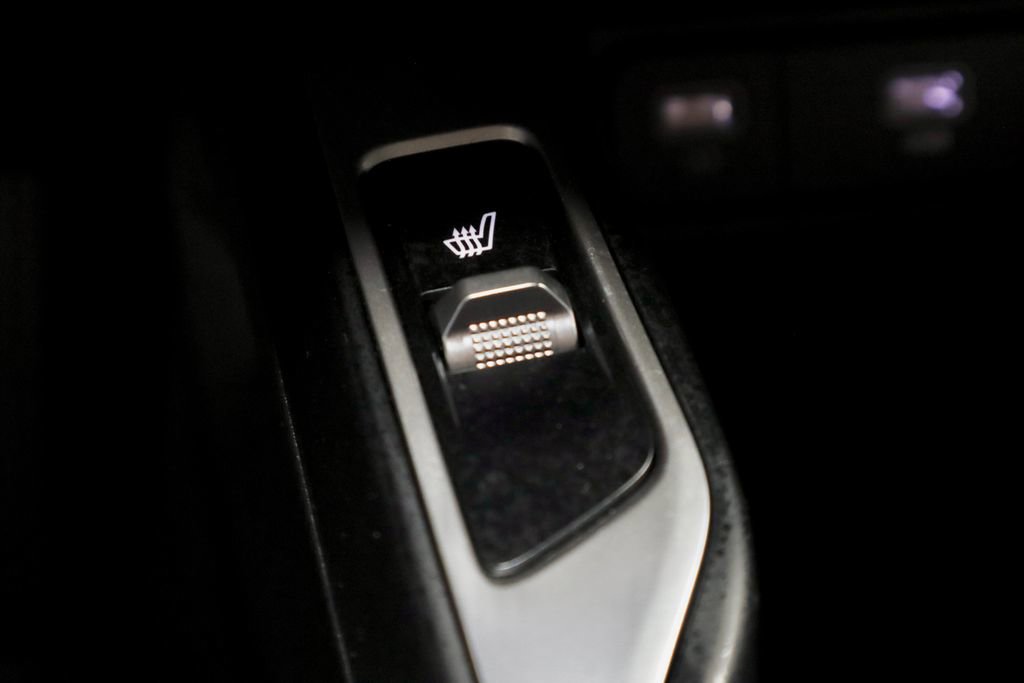 Used 2023 Kia Sorento S w/ Panoramic Sunroof Package image 5