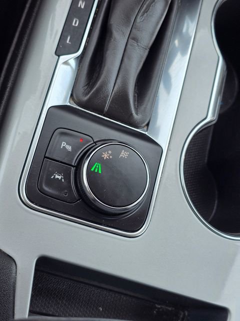 Used 2023 Chevrolet Blazer LT w/ Midnight/Sport Edition FWD image 39