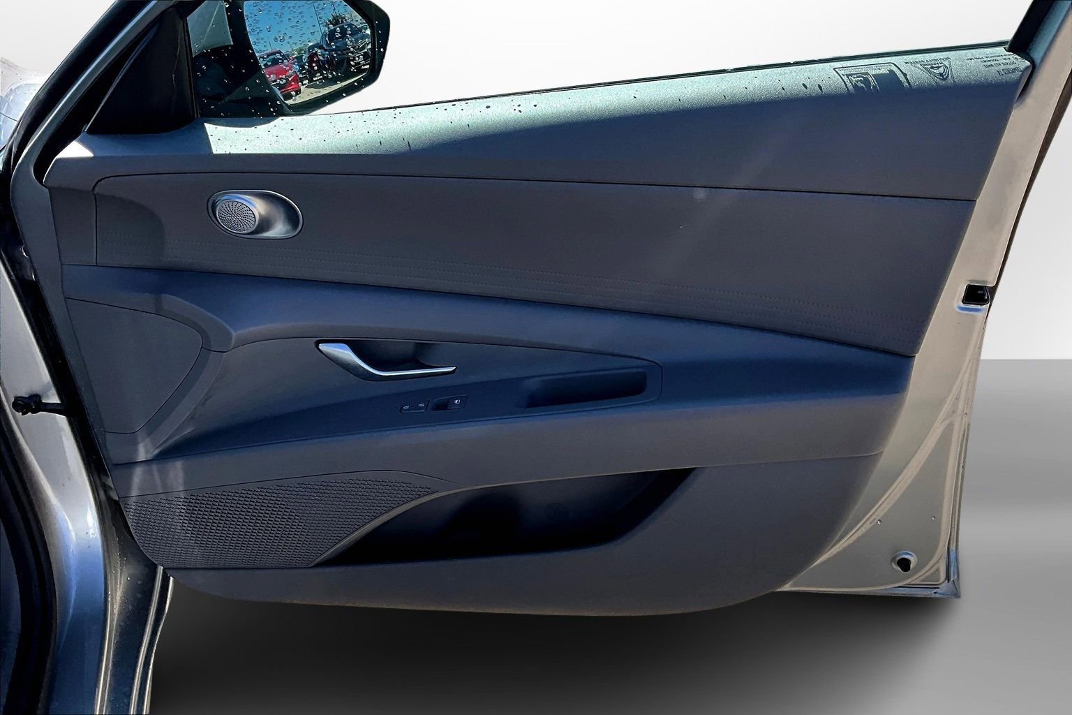 Used 2021 Hyundai Elantra SE image 25