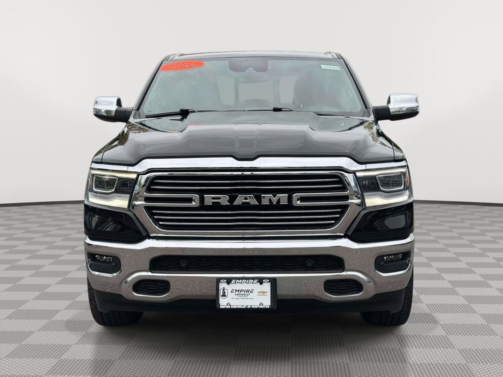 Used 2024 RAM 1500 Laramie AWD/4WD image 2