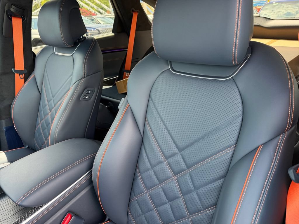 New 2026 Genesis GV70 3.5T Sport Prestige AWD/4WD image 13