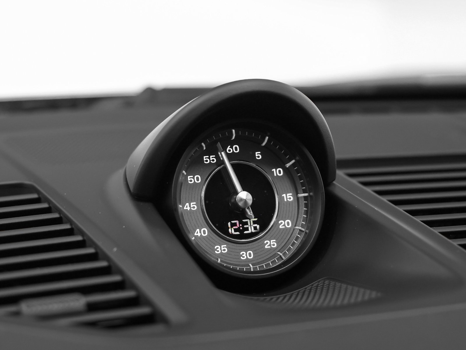 Used 2024 Porsche 911 Turbo S image 61