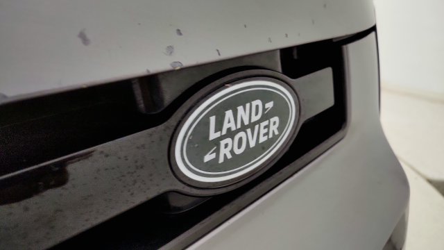 Used 2022 Land Rover Defender 110 X-Dynamic SE AWD/4WD image 33
