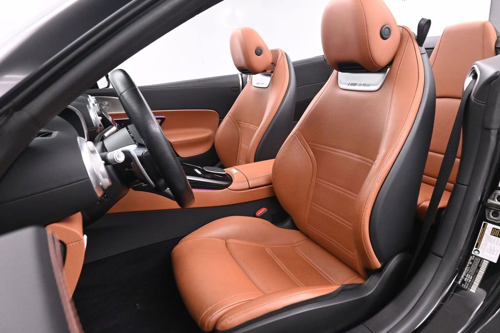 Used 2022 Mercedes-Benz SL 63 AMG 4MATIC w/ Driver Assistance Package image 16
