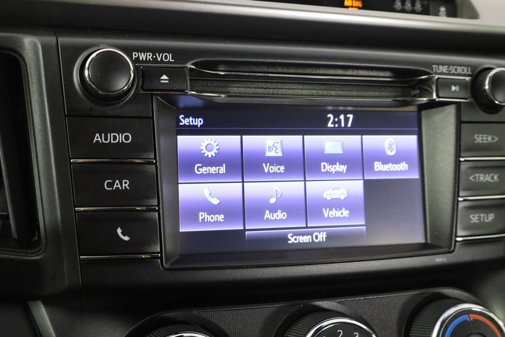 Used 2017 Toyota RAV4 LE image 31