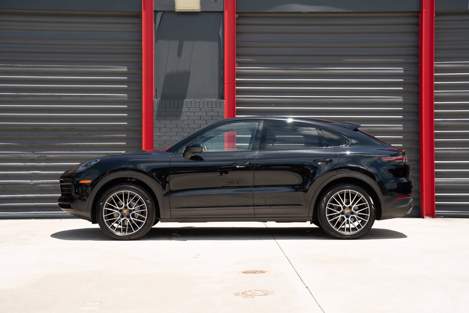 Used 2020 Porsche Cayenne AWD/4WD image 11