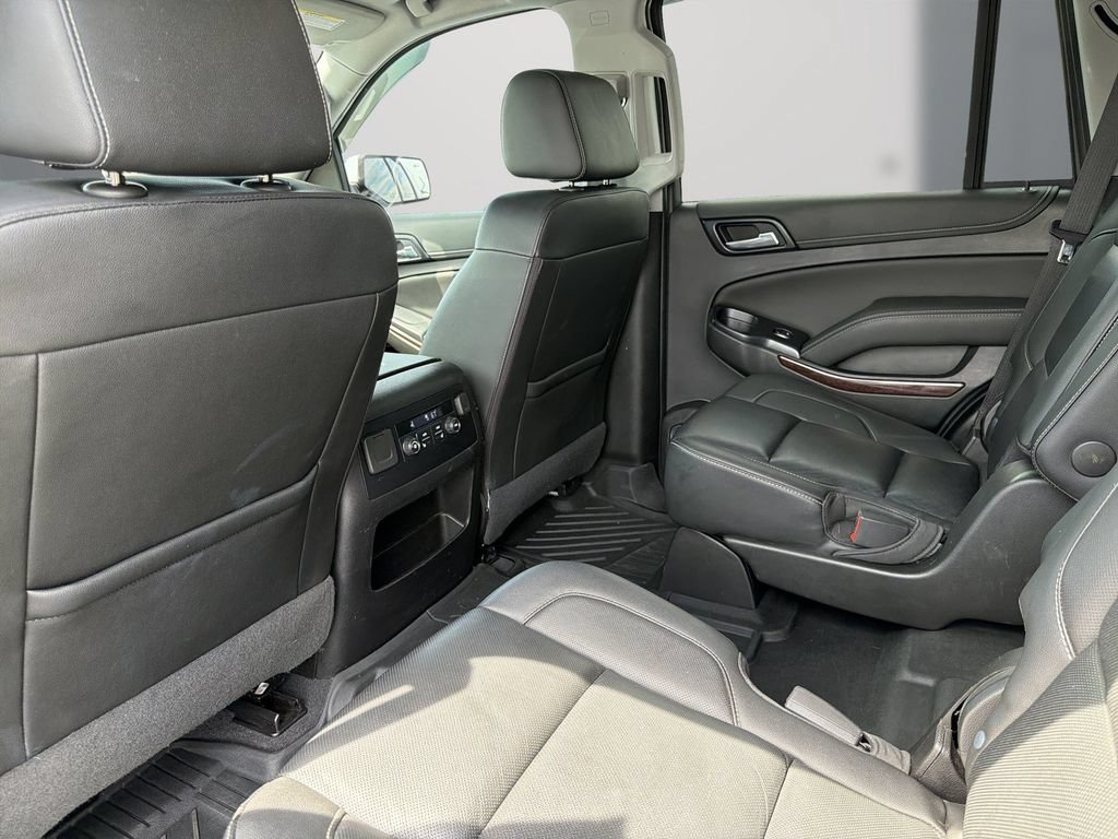 Used 2020 GMC Yukon SLT w/ HD Trailering Package AWD/4WD image 15