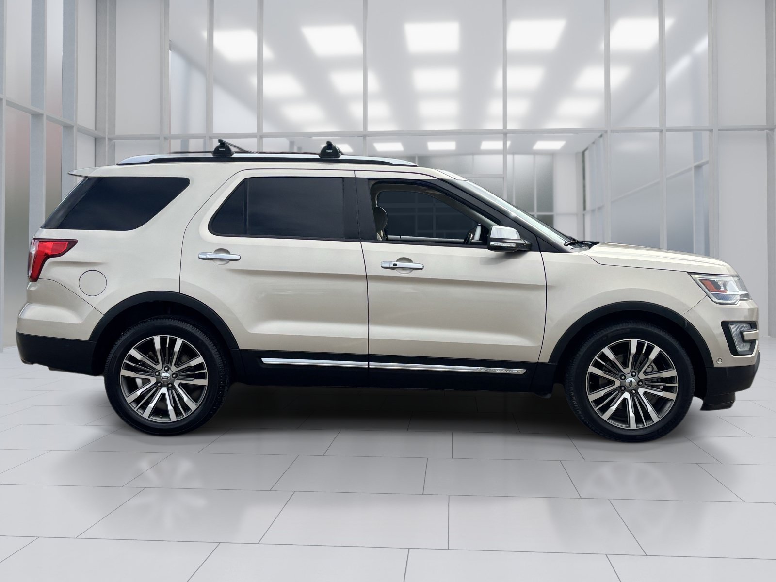 Used 2017 Ford Explorer Platinum AWD/4WD image 7