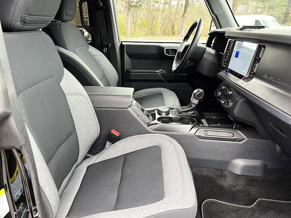 Used 2025 Ford Bronco Big Bend image 21