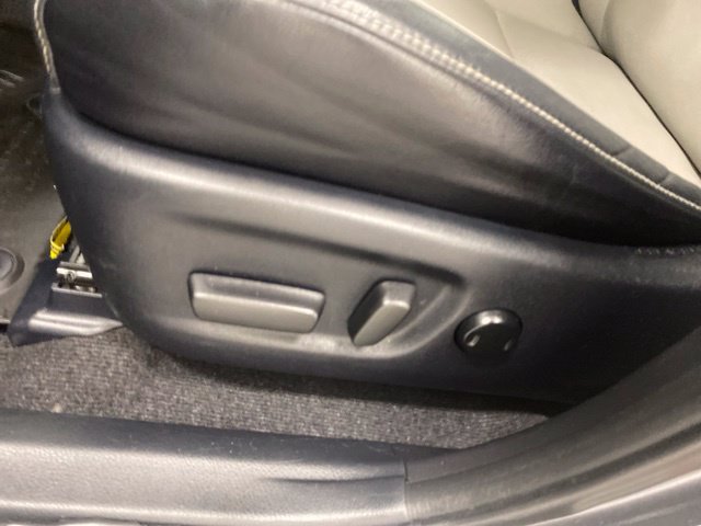 Used 2016 Toyota RAV4 Limited w/ Protection Package AWD/4WD image 14