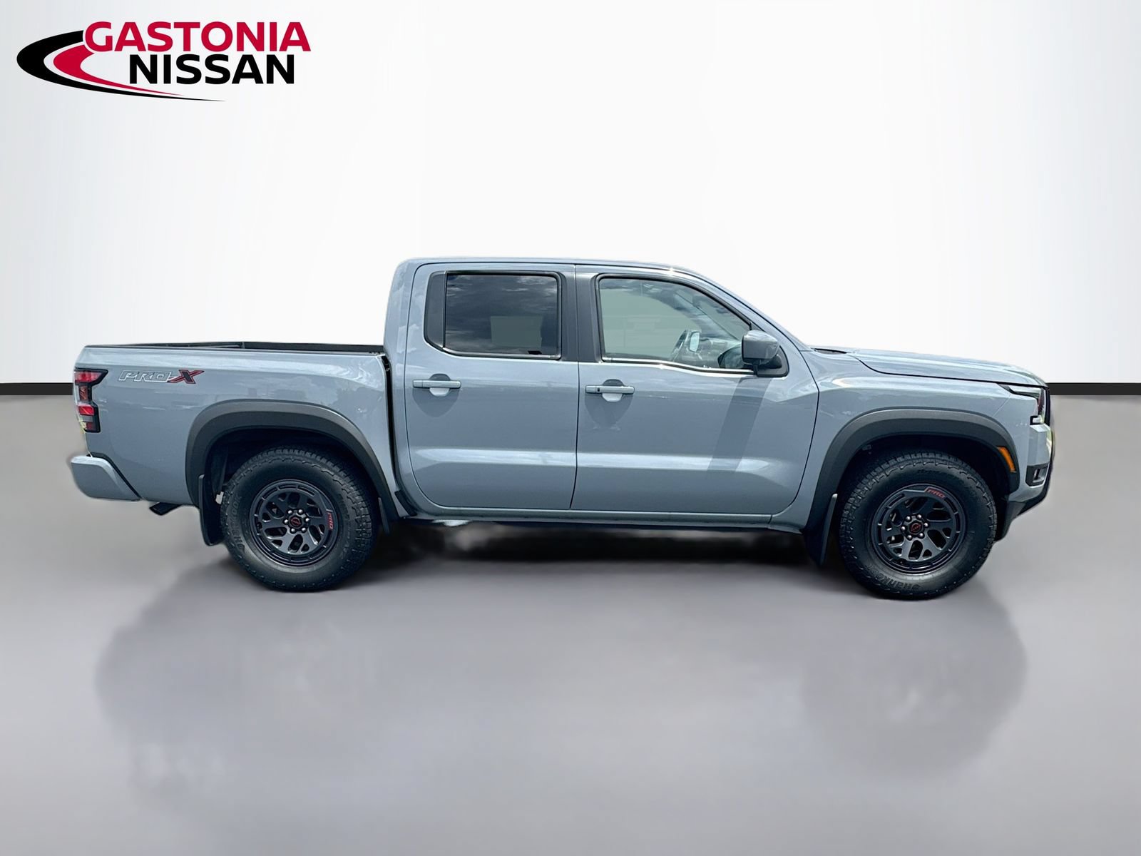 Used 2025 Nissan Frontier Pro-X w/ Pro Convenience Package RWD image 10