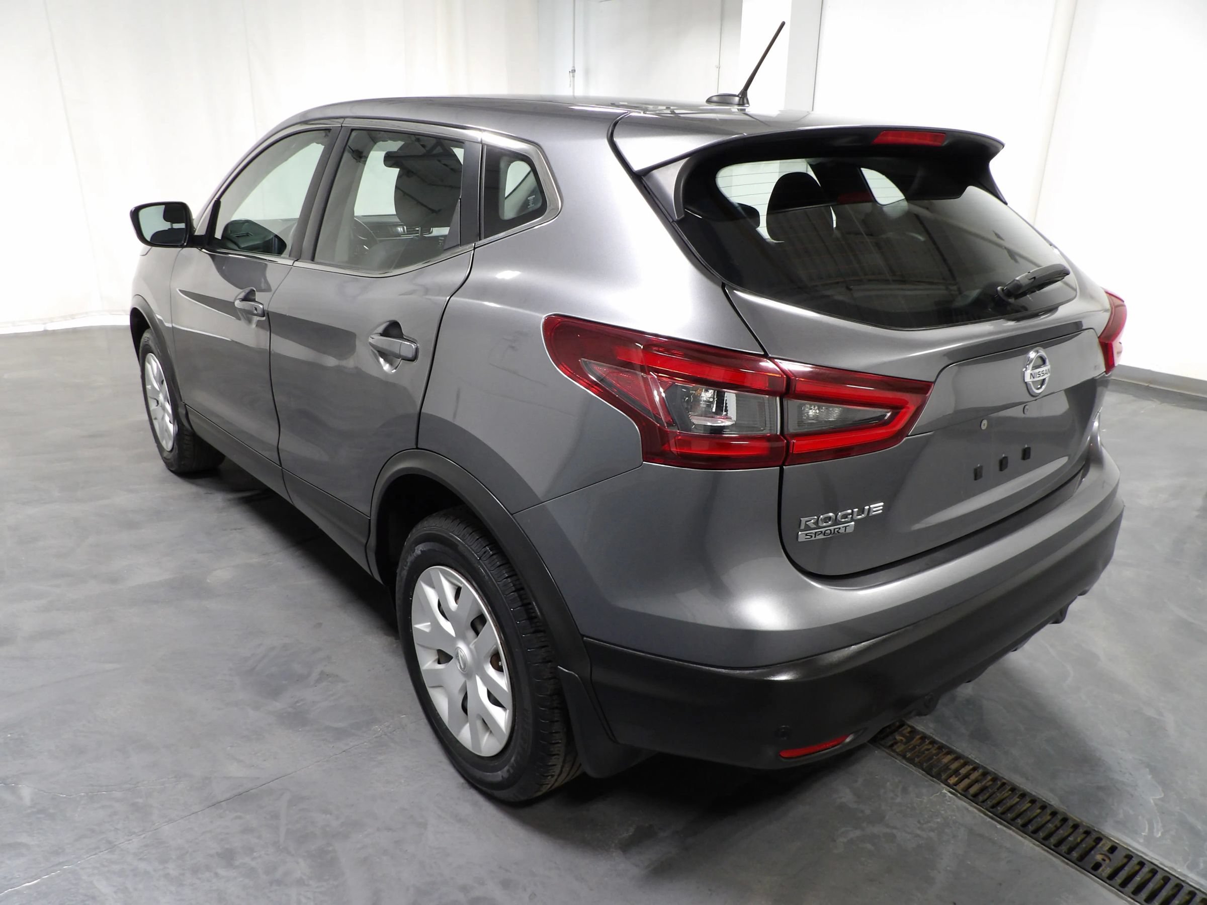 Used 2020 Nissan Rogue Sport S AWD/4WD image 7