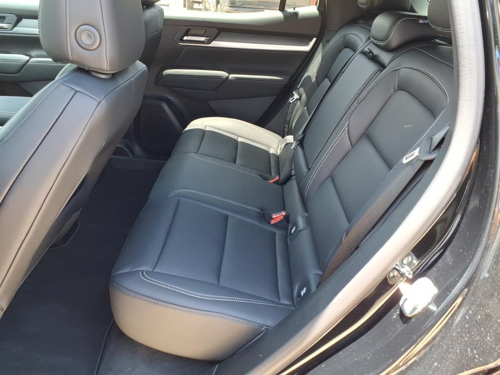 New 2027 GMC Terrain Elevation w/ Elevation Premium Package FWD image 12