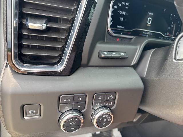 Used 2025 GMC Sierra 2500 Denali Ultimate AWD/4WD image 19